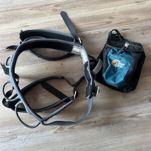 Black Diamond Climbing Harness and Chalk Bag Set
